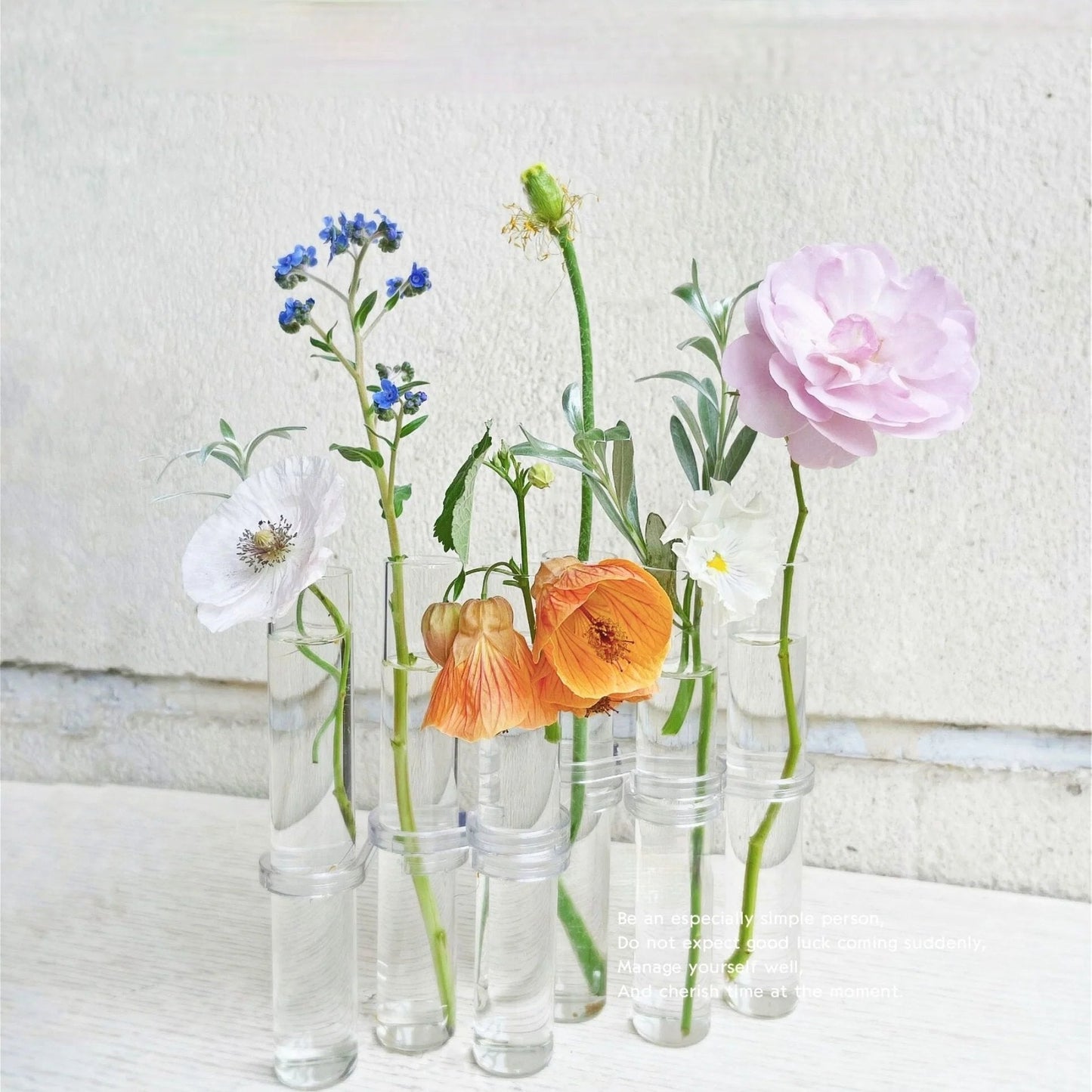 Blumenvase mit Scharnieren