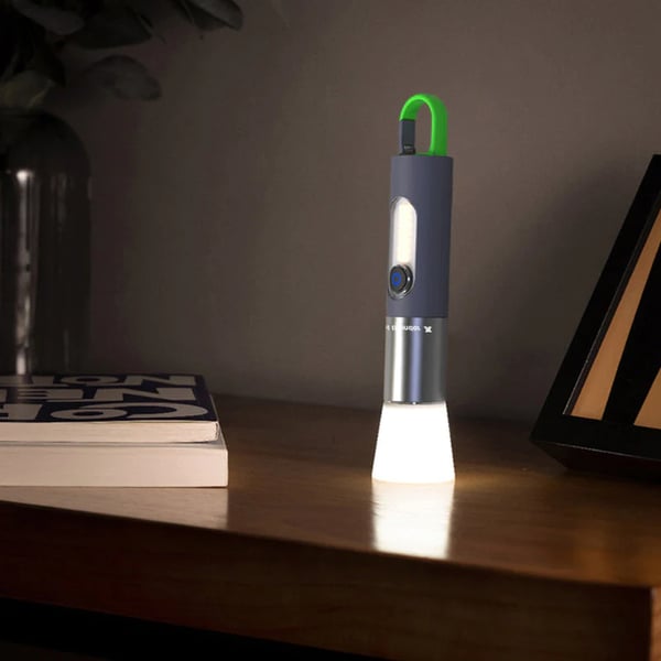 Lampe de poche DEL zoomable
