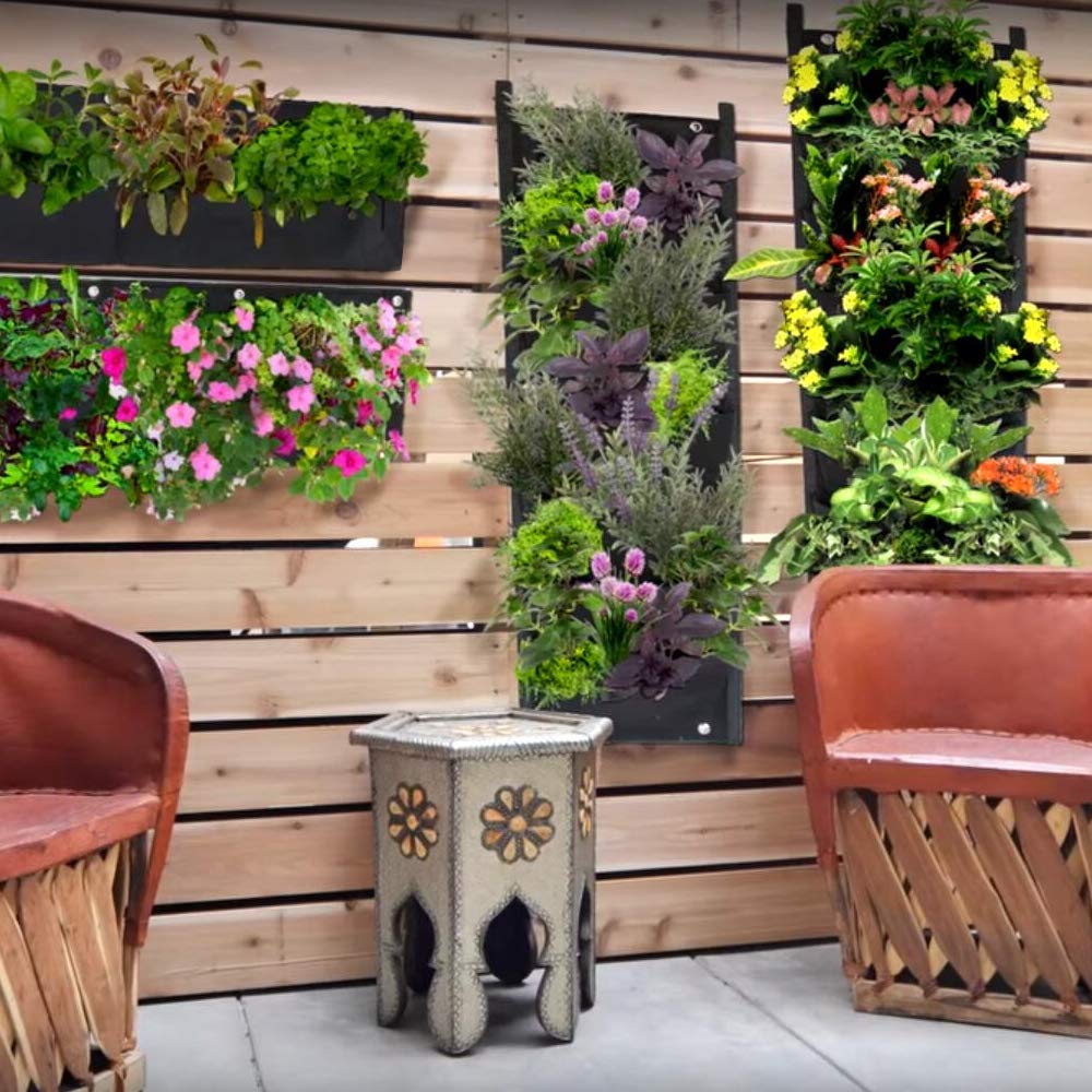 Hängende vertikale, an der Wand montierte Pflanztaschen