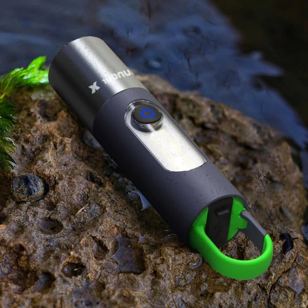 Lampe de poche DEL zoomable