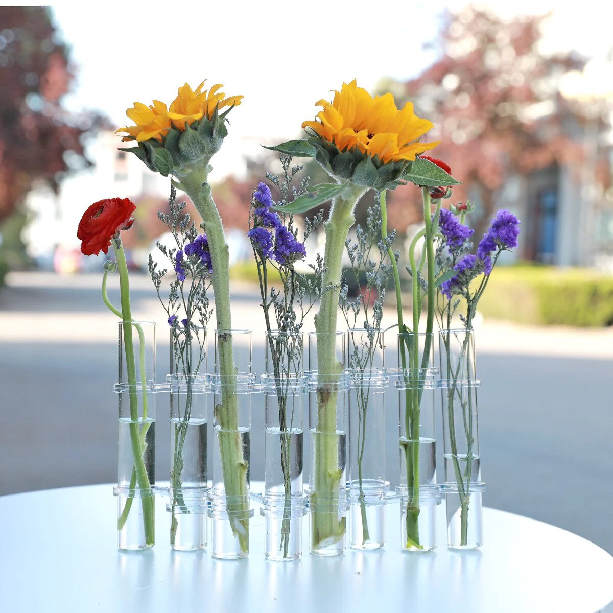 Blumenvase mit Scharnieren