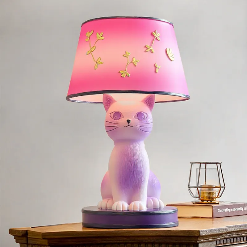 Vueeze Luna the Cat