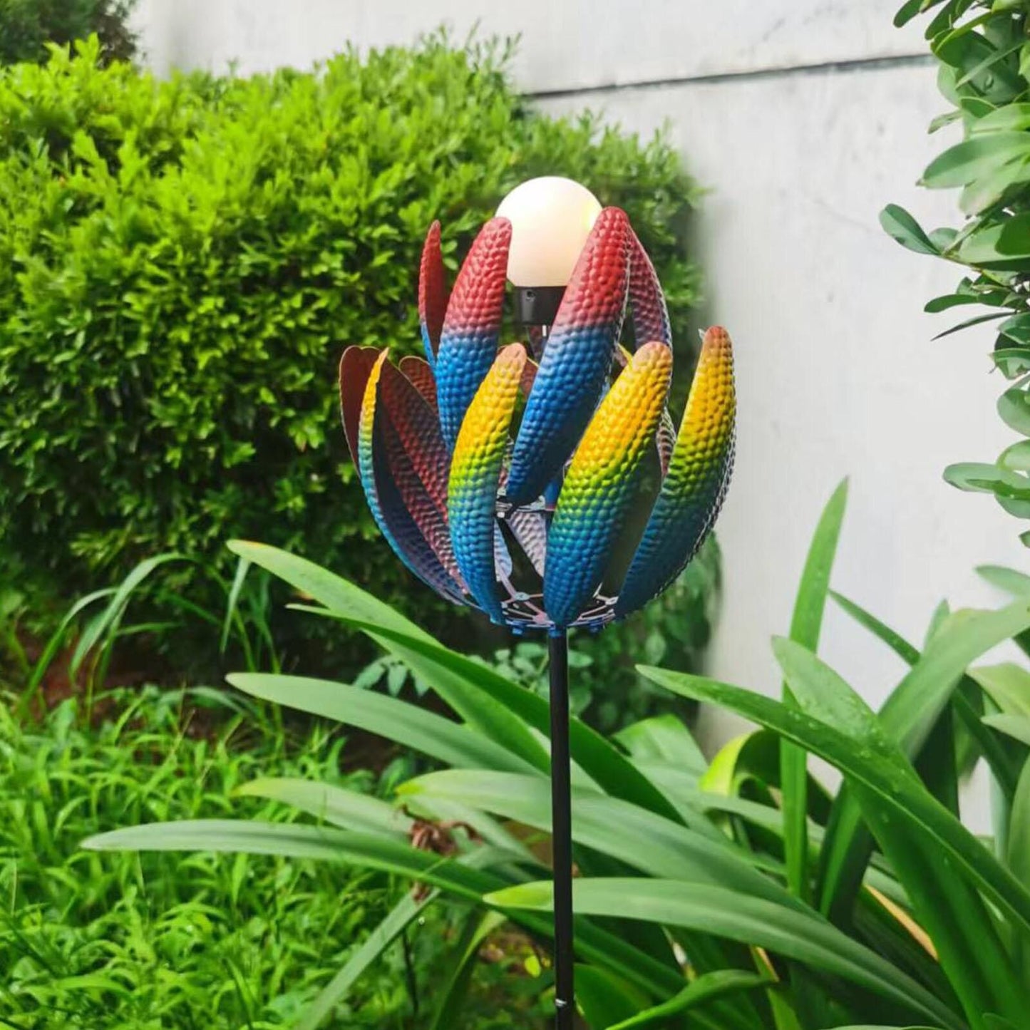 Éoliennes de jardin et moulins à vent décoratifs