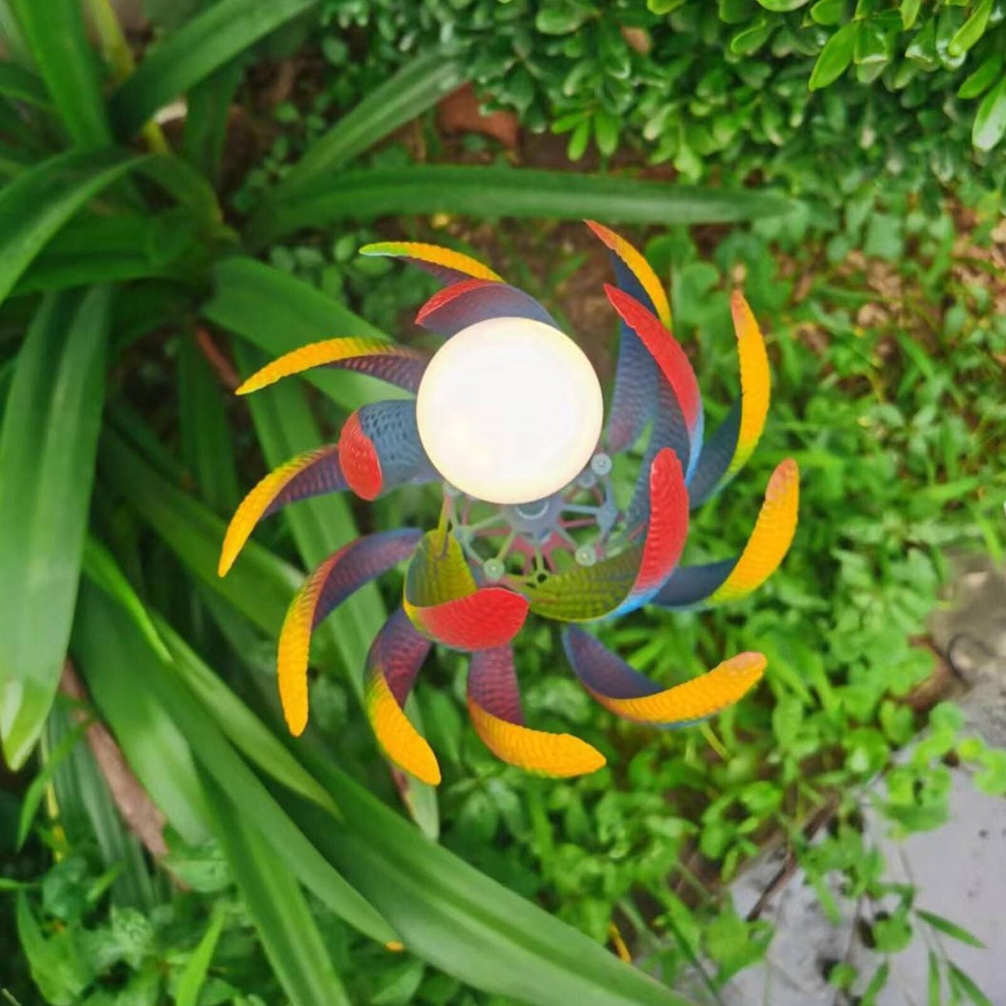 Éoliennes de jardin et moulins à vent décoratifs