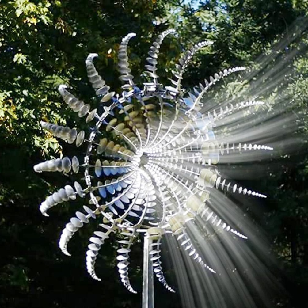 Einzigartiges und magisches Windrad aus Metall