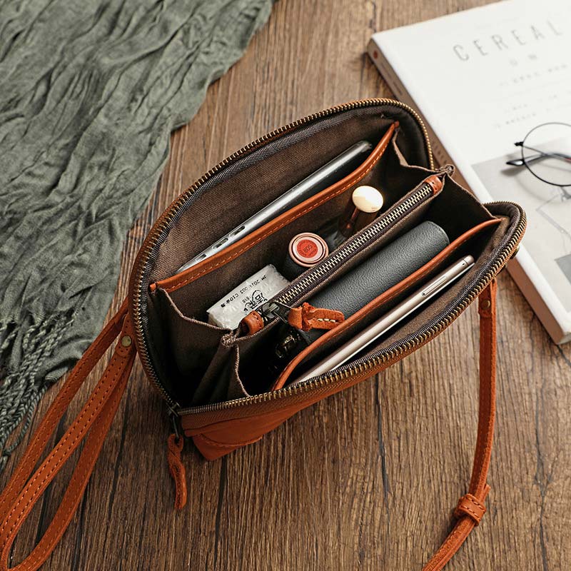 Sac bandoulière rétro spacieux à multiples poches pour femme
