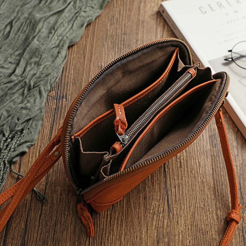 Sac bandoulière rétro spacieux à multiples poches pour femme