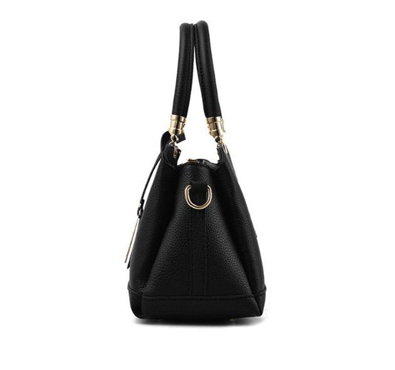Damen-Handtaschen aus Leder mit Ästen aus Metall